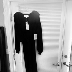 Charles Henry Classic Black V-Neck Blouse